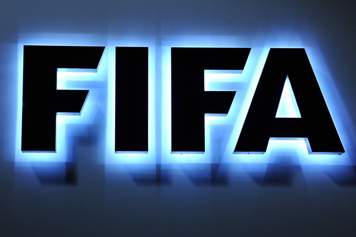 منافس مصر .. أول تعليق من "فيفا" على أنباء انسحاب إيران من كأس العالم