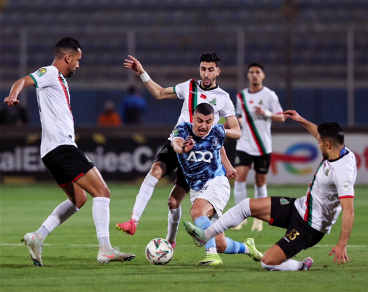 بيراميدز يبحث عن أولى انتصاراته على الجيش الملكي في الرباط