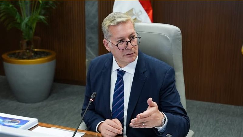 وزير البترول والثروة المعدنية يشهد الجمعية العامة لشركة الحفر المصرية