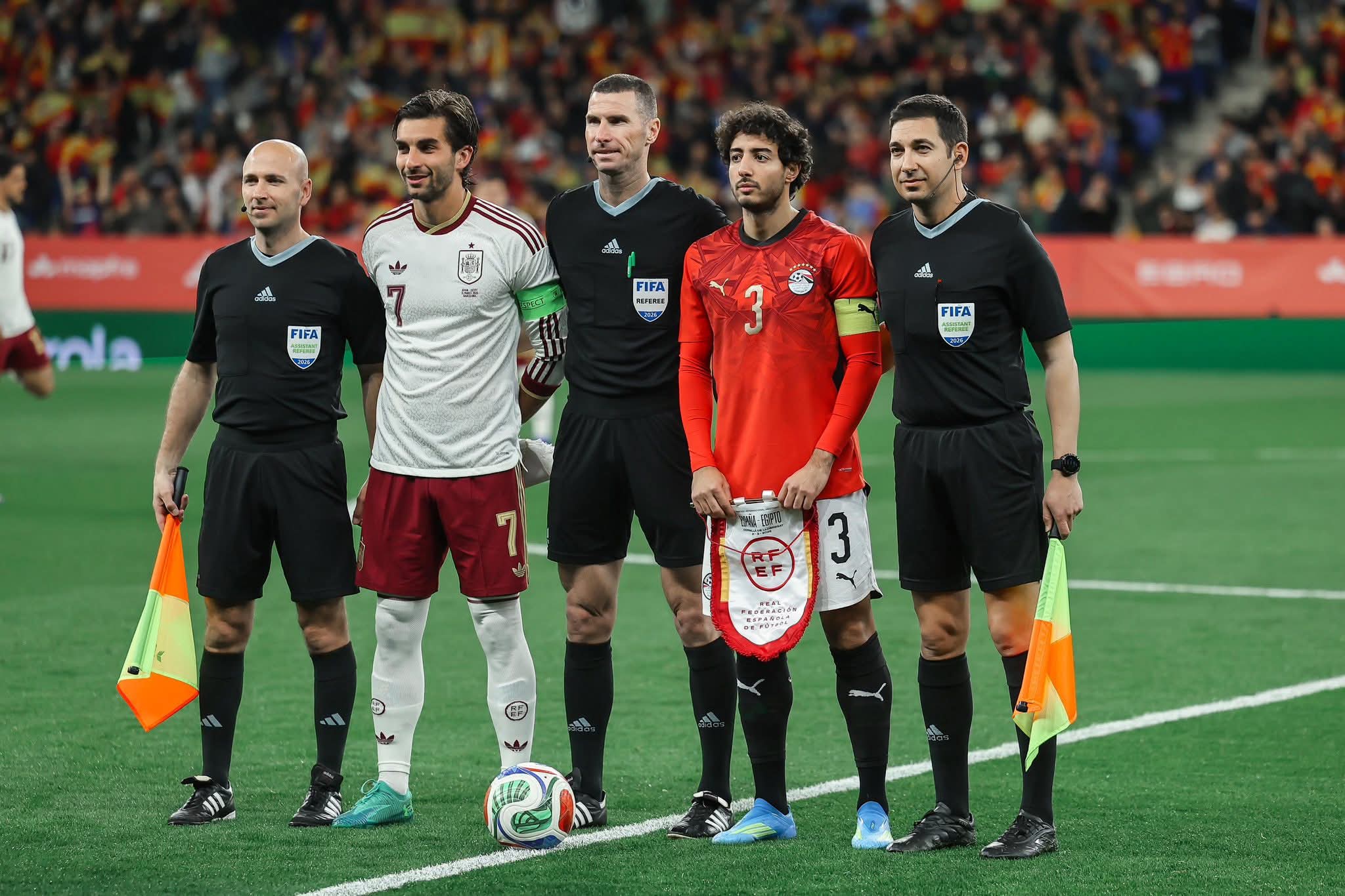 بعد التعادل أمام إسبانيا .. منتخب مصر يمنح فرنسا هدية ثمينة
