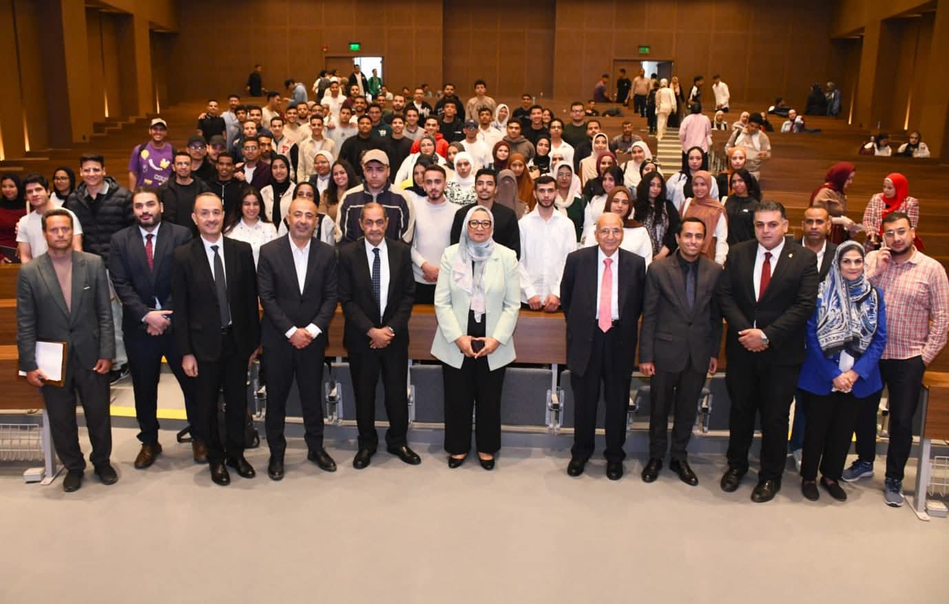 جامعة عين شمس تناقش "تحديات الأمن القومي فى ظل التغيرات الاقليمية الجارية"