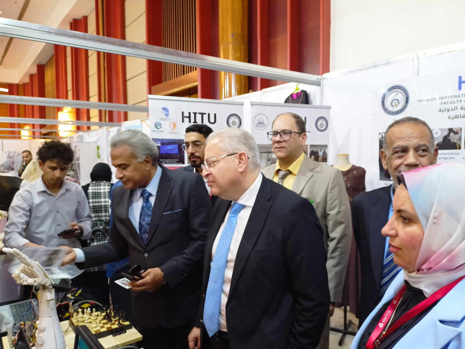 حلوان التكنولوجية الدولية تشارك في المعرض والملتقى الدولي والتدريب المهني والمسار الوظيفي