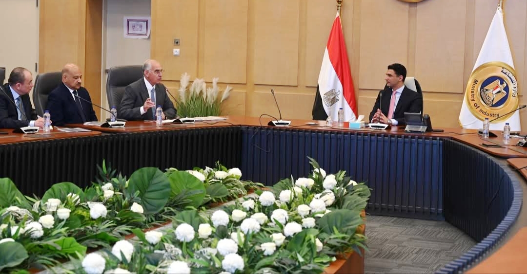 وزير الصناعة يبحث سبل مضاعفة صادرات الرخام والجرانيت خلال الفترة المقبلة