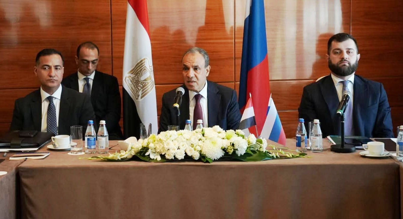 وزير الخارجية يلتقي ممثلي كبرى الشركات الروسية