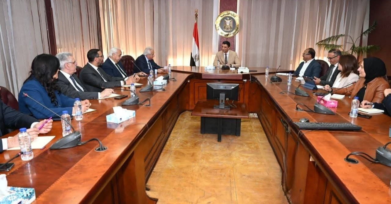 وزير الصناعة يبحث مع غرفة التجارة الأمريكية سبل تعزيز التعاون بين مصر وأمريكا