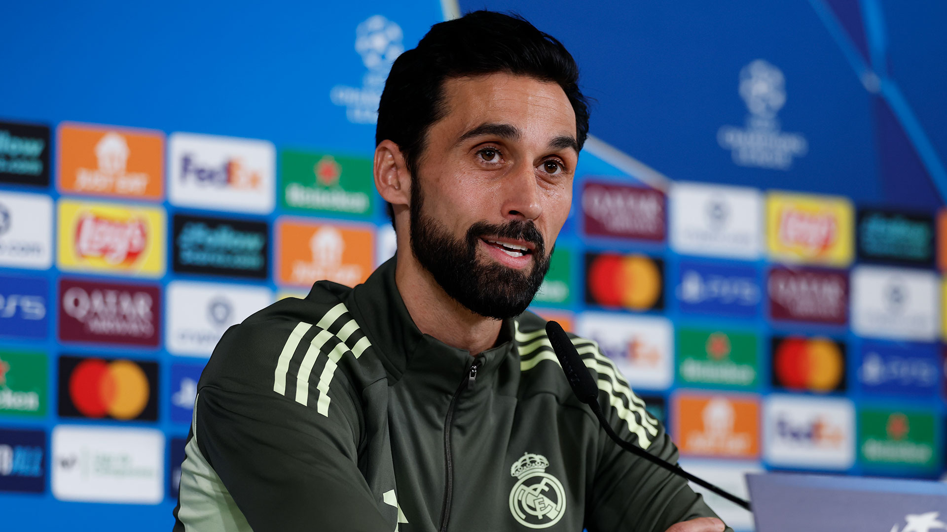 أربيلوا .. ريال مدريد يوجد التعامل مع المواجهات الكبرى