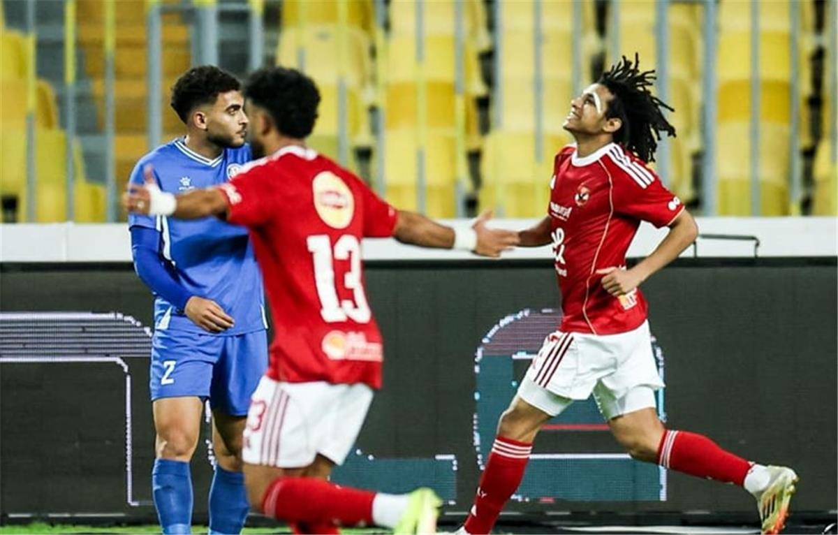 الكشف عن طاقم تحكيم مباراة الأهلي أمام سموحة في الدوري