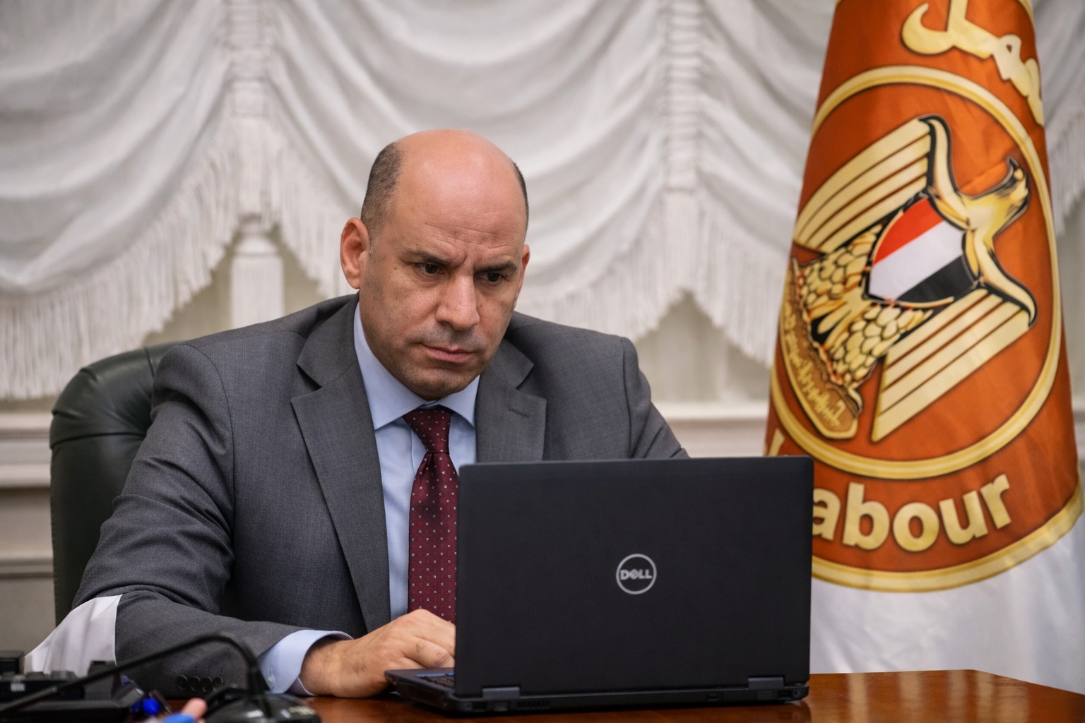 قرار حكومي جديد بشأن عمل السيدات