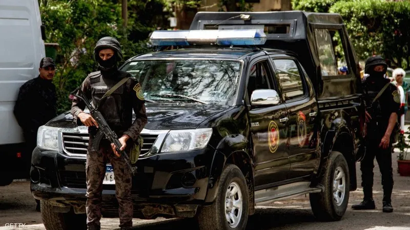 كاميرات المراقبة تحسم اللغز.. سقوط عاطل سرق محلًا بالإسكندرية