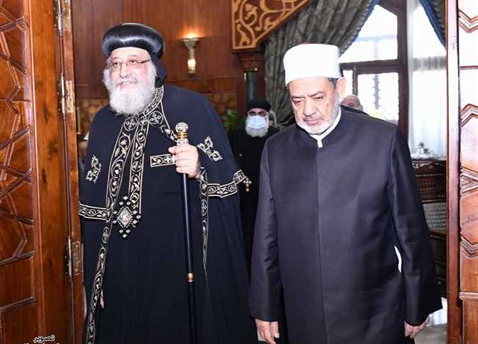 البابا تواضروس يهنئ شيخ الأزهر بعيد الأضحى المبارك