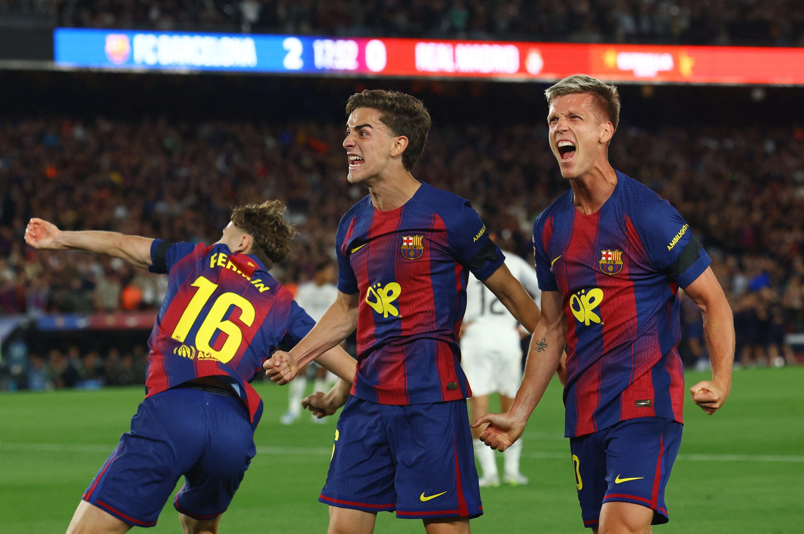 برشلونة يحسم الكلاسيكو أمام ريال مدريد ويتوج بلقب الدوري الإسباني (فيديو)