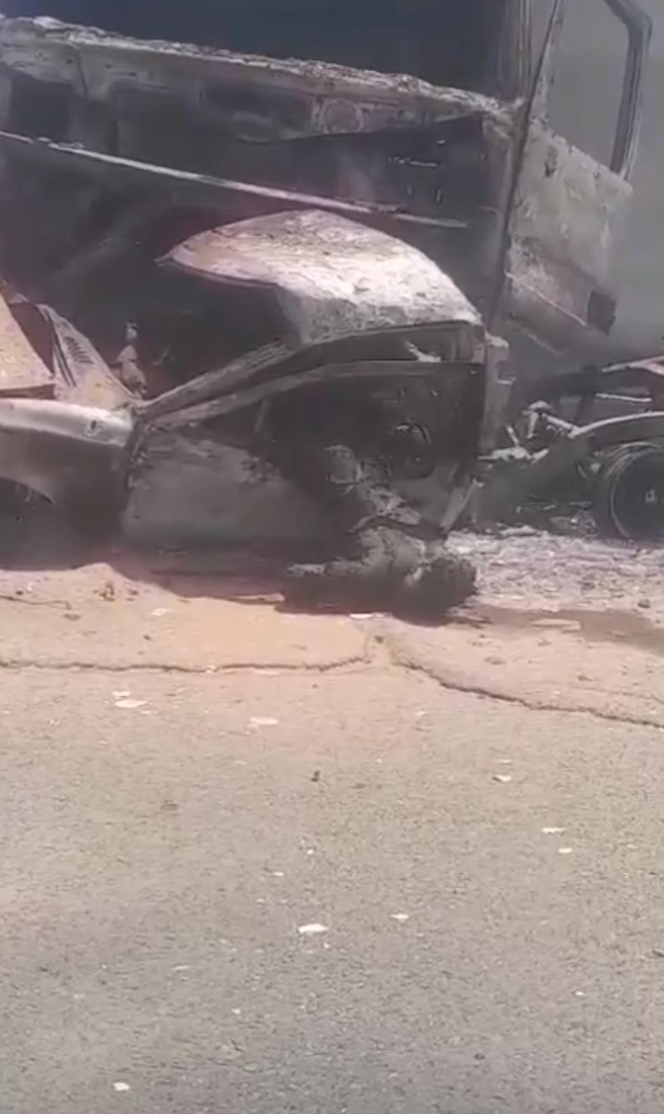 تفحم 3 أشخاص فى حادث تصادم سيارتي نقل على طريق إدفو مرسى علم