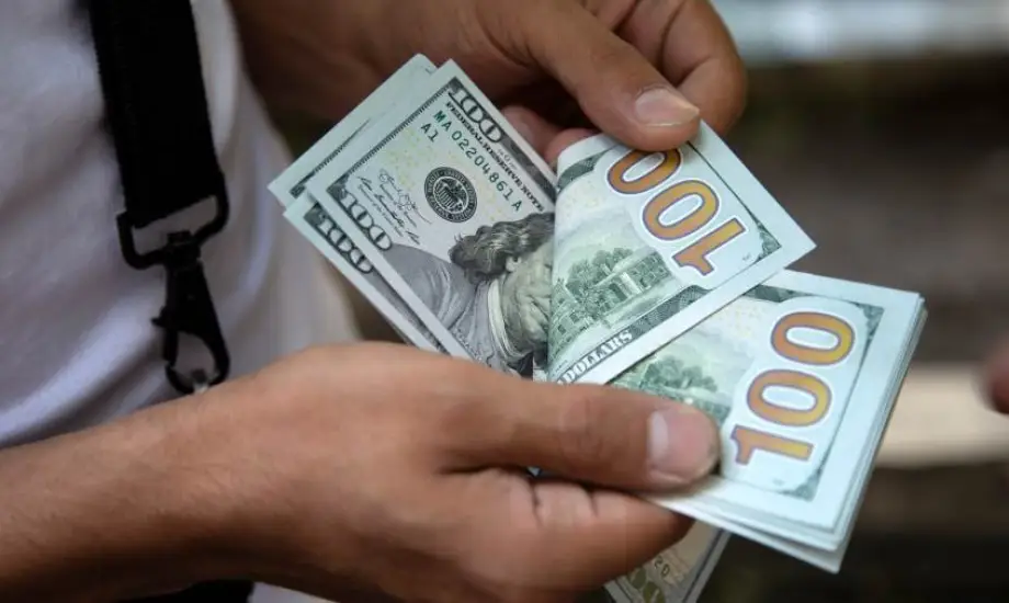 بعد تثبيت الفائدة.. سعر الدولار أمام الجنيه اليوم الخميس في البنوك