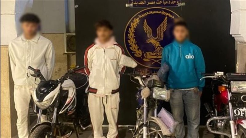 ضبط قائدي دراجات نارية لأداء حركات استعراضية بالقاهرة