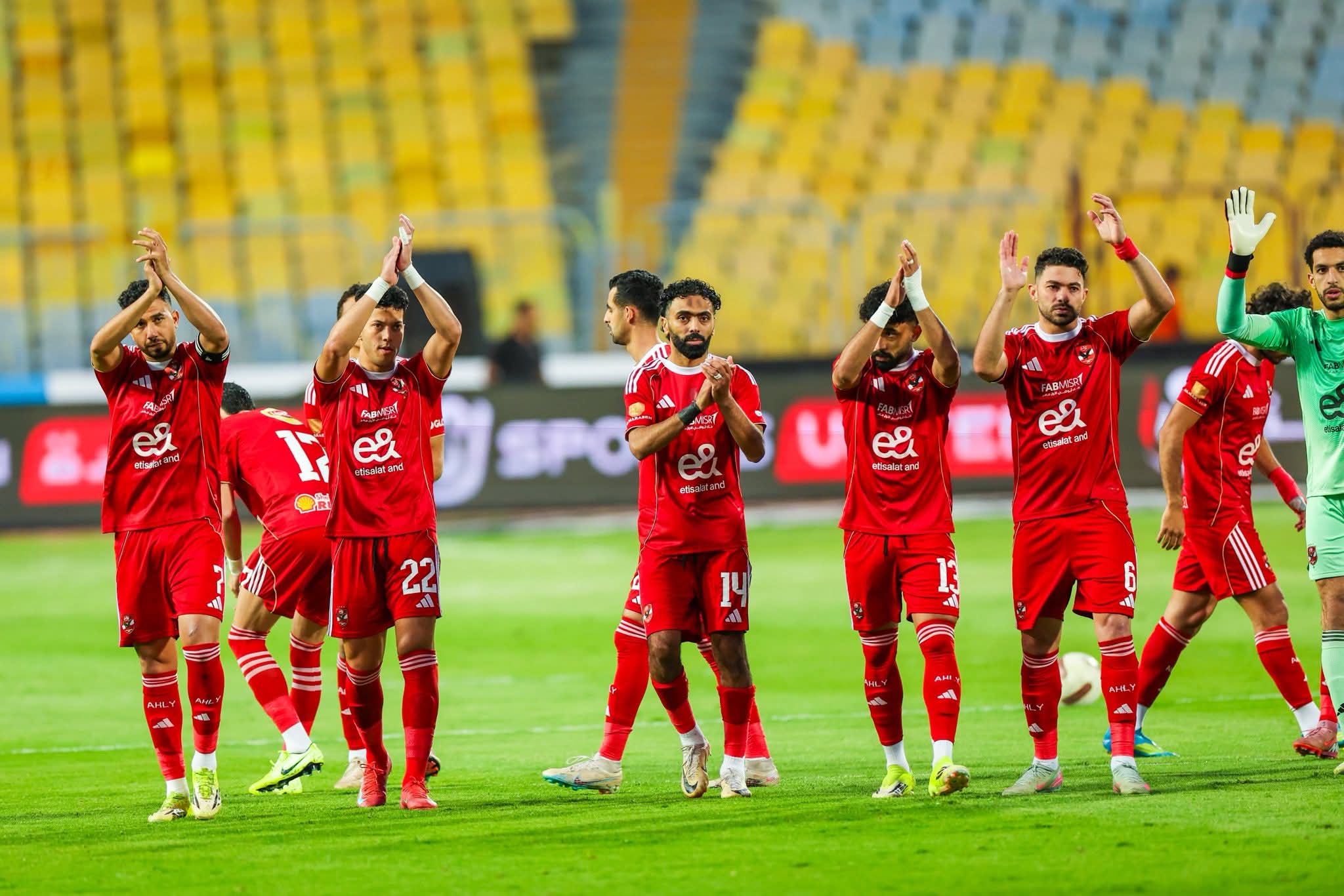 الأحمر إلى الكونفدرالية .. الأهلي يختتم الدوري بفوز صعب على المصري
