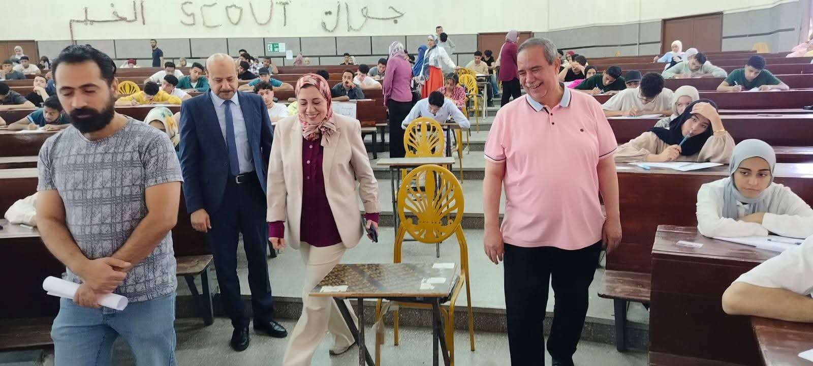 نائب رئيس جامعة بنها تتفقد سير الامتحانات بكليتى العلوم والحاسبات والذكاء الاصطناعي