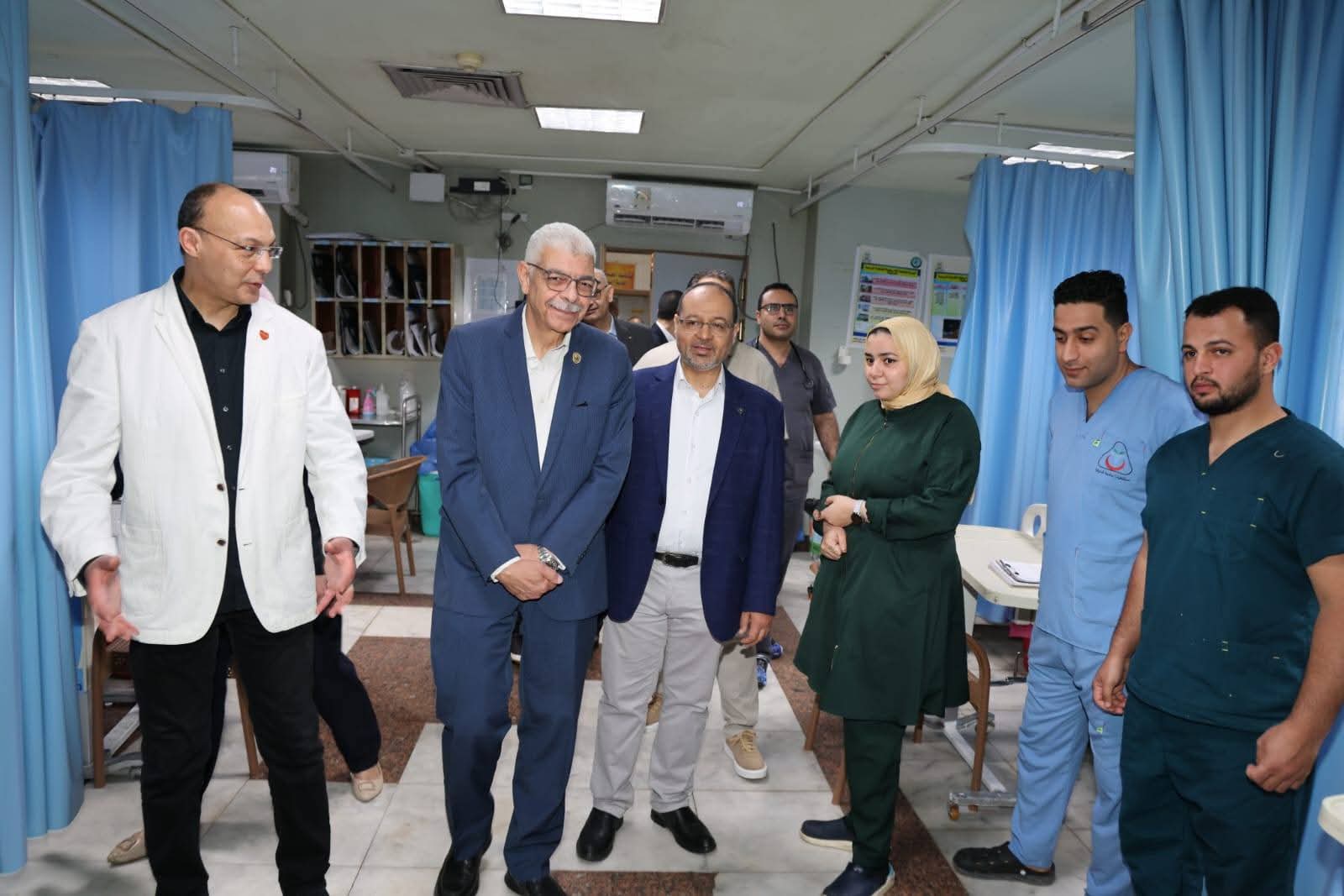 رئيس جامعة المنوفية يتفقد المستشفيات الجامعية في أول أيام عيد الأضحى