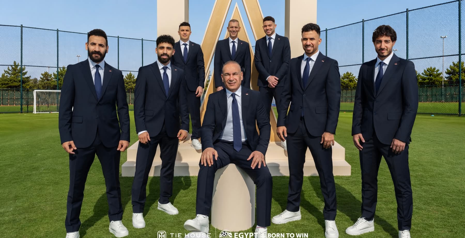 سبب غياب صلاح ومرموش عن الصور الرسمية لبعثة منتخب مصر قبل السفر إلى أمريكا