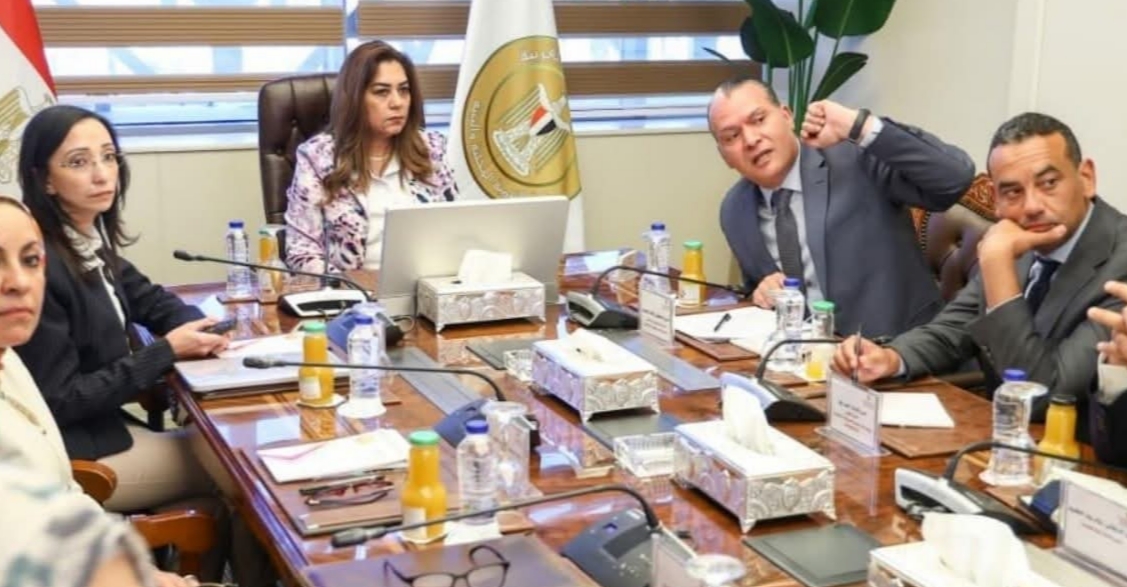 وزيرة التنمية المحلية ومحافظ البحيرة يستعرضان الرؤية المتكاملة لتحويل رشيد لوجهة سياحية وتراثية عالمية