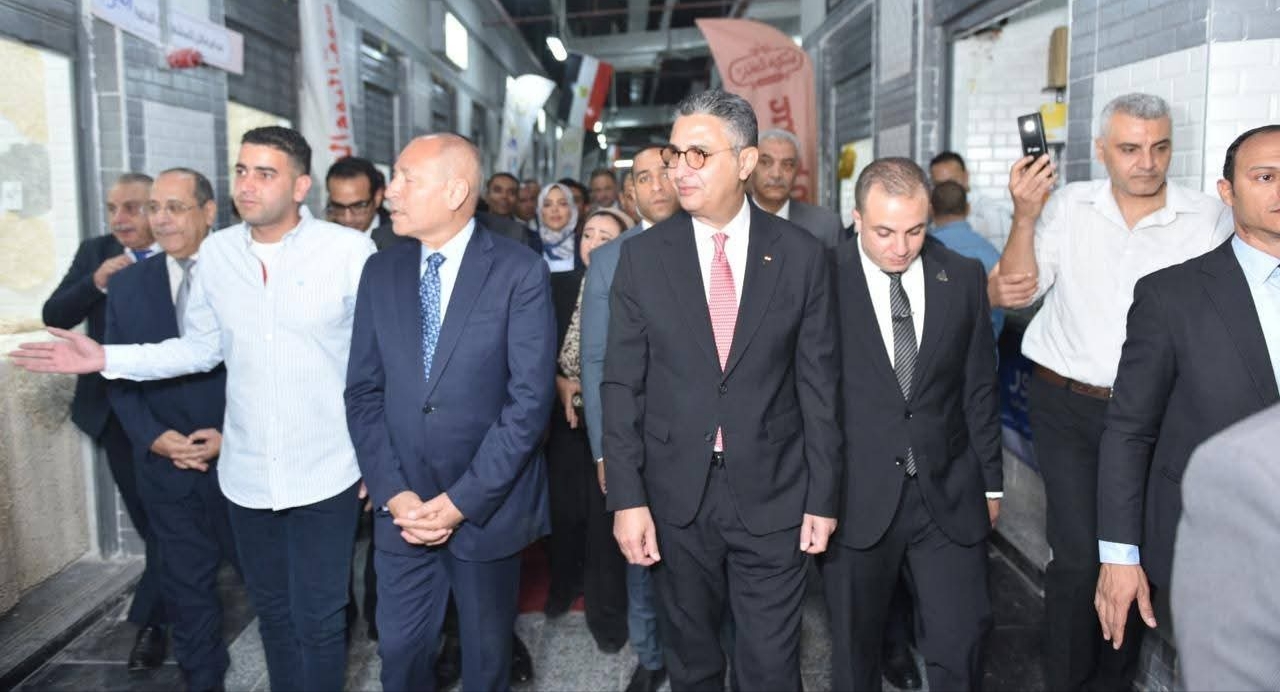 وزير التموين ومحافظ القاهرة يفتتحان معرض “أهلاً بالعيد” بالسوق الحضاري بالقبة