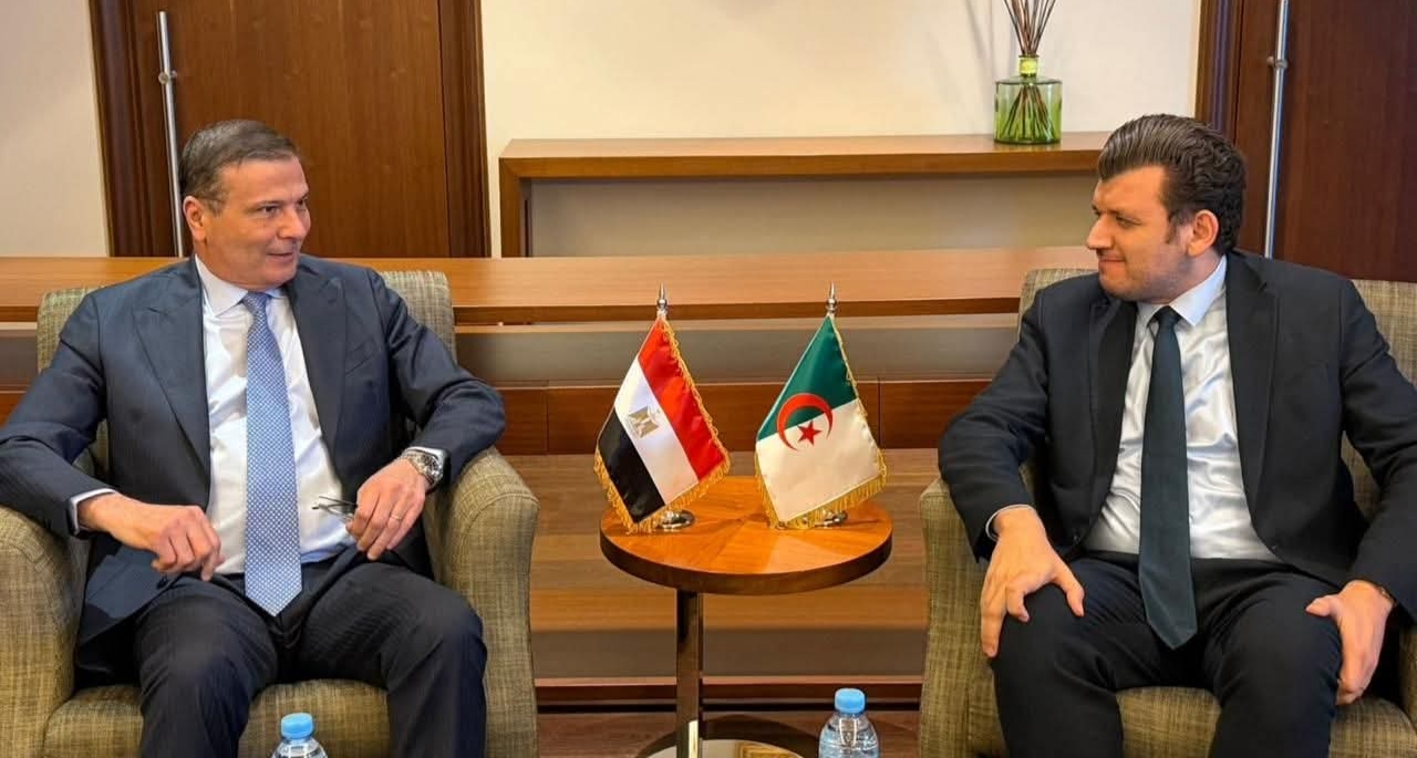 وزير الزراعة يبحث مع نظيره الجزائري تعزيز التعاون المشترك