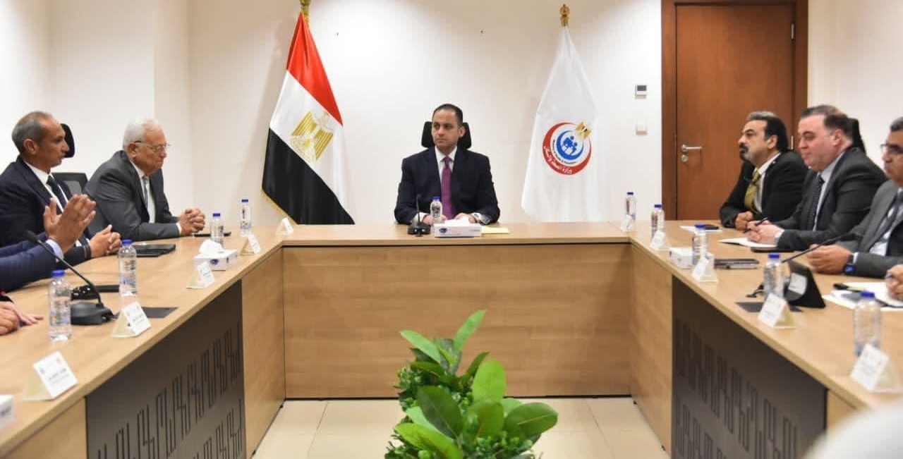 نائب وزير الصحة يبحث مع مجموعة «صحة» وشركة «برايم» تعزيز الاستثمار ورفع كفاءة الخدمات الصحية