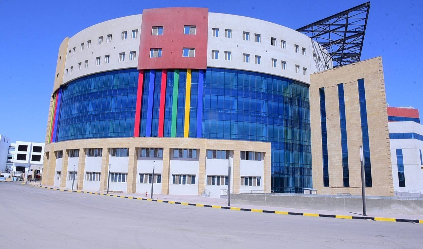 مستشفى شفا الأطفال بجامعة سوهاج.. هدية الرئيس السيسي لأطفال الصعيد