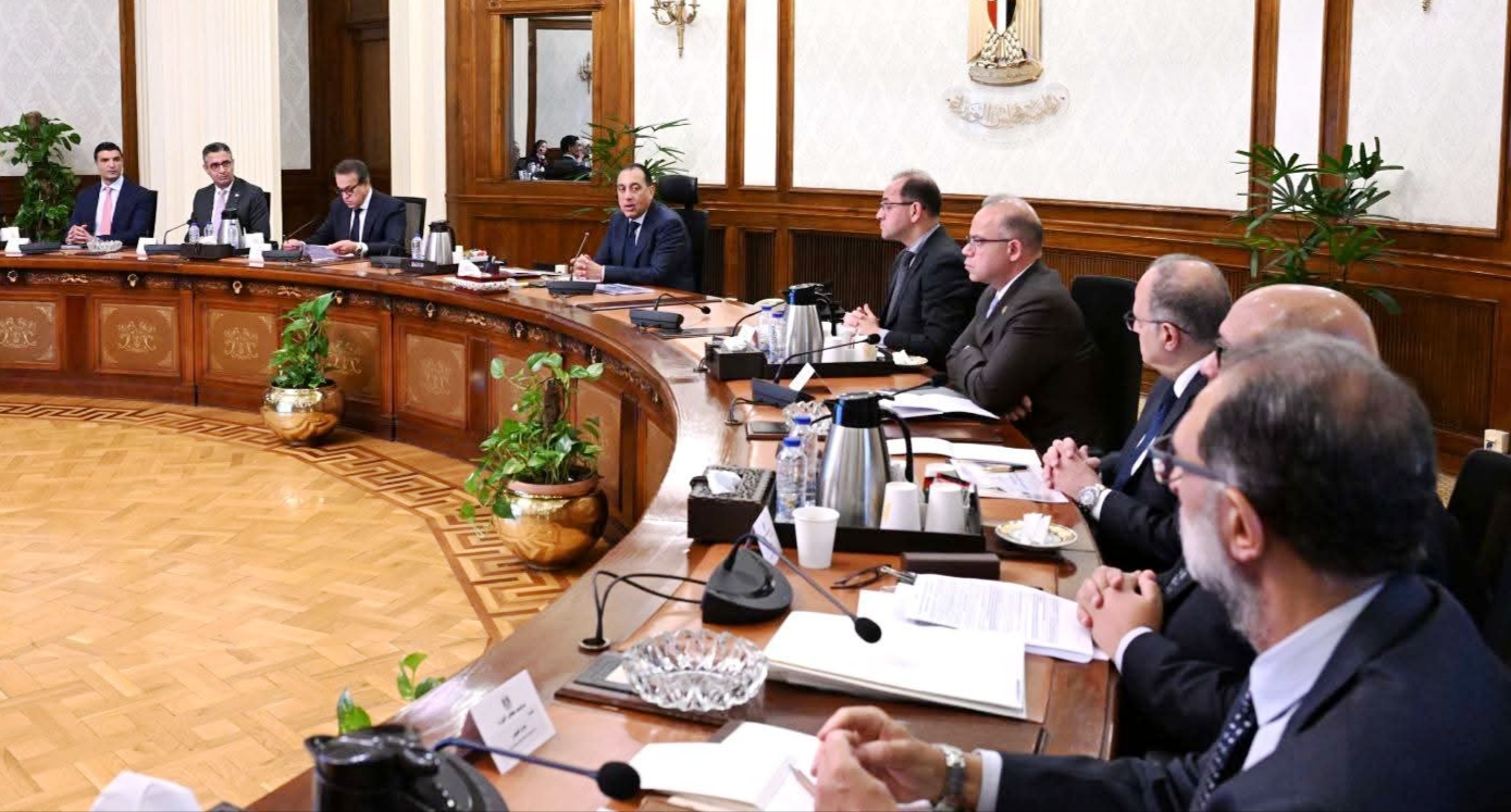 رئيس الوزراء يتابع موقف تعديلات قانون نظام التأمين الصحي الشامل