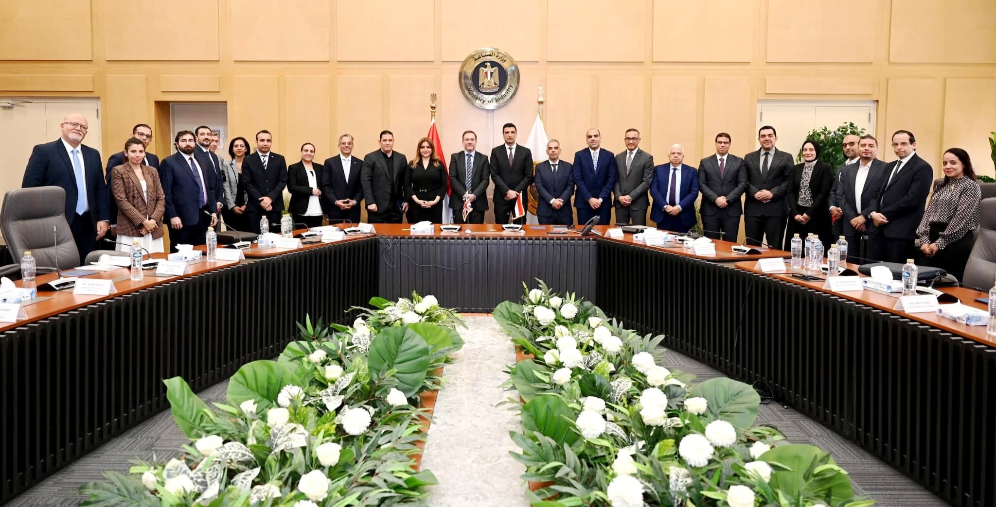وزارة الصناعة تستضيف مائدة مستديرة للشركات البريطانية العاملة في مصر