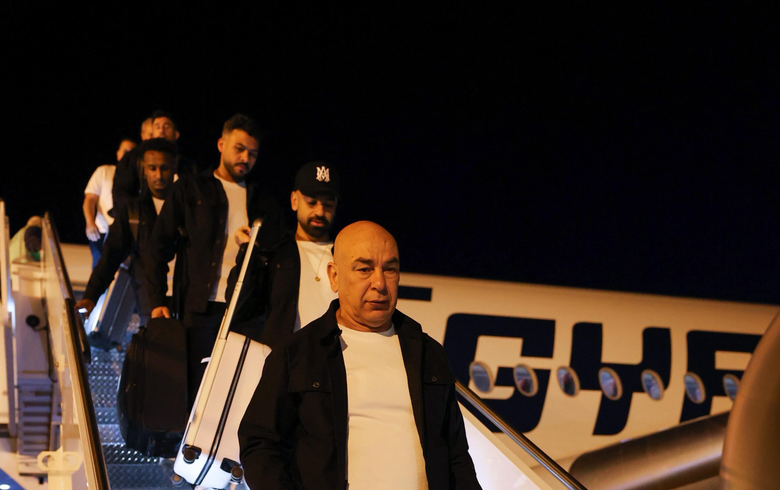 بعد 12 ساعة في السماء.. منتخب مصر يصل أمريكا ويبدأ التحضير لمواجهة البرازيل في بروفة المونديال