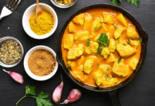 دجاج بالخضار والكاري