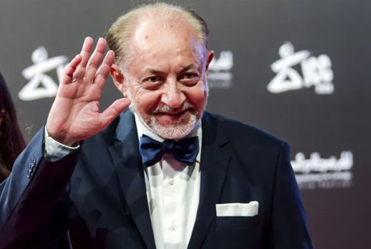 يحيى الفخراني: عبد العزيز مخيون كان فنانًا ملتزمًا.. وسعدت بالعمل معه