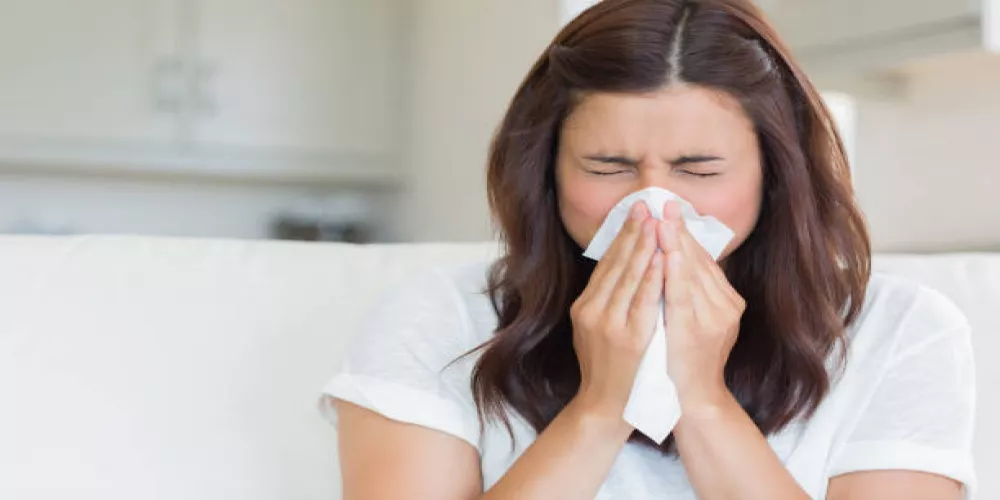 كيف تتخلص من أعراض البرد والإنفلونزا بسهولة خلال الطقس الحار؟