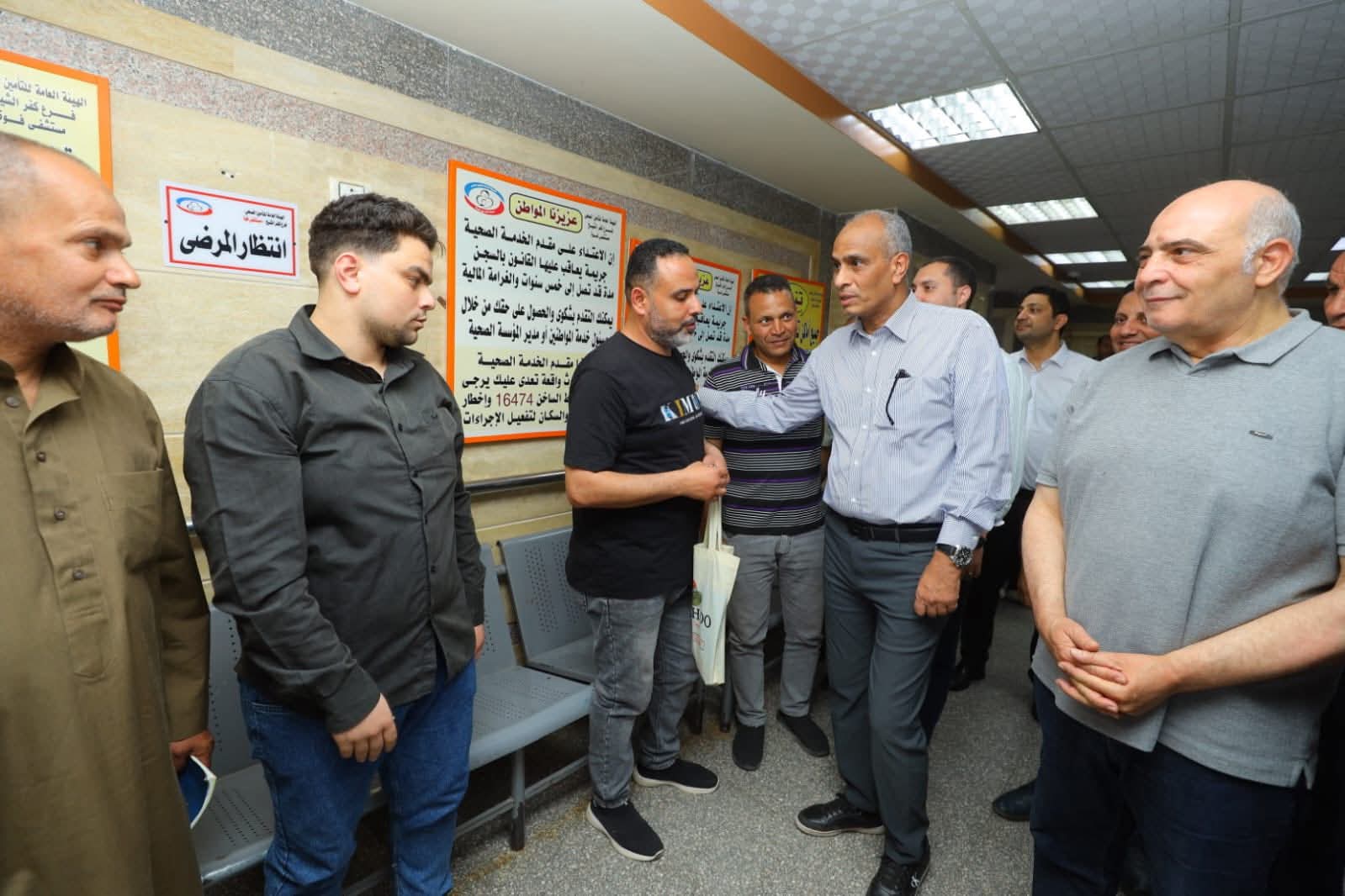 محافظ كفرالشيخ يتفقد مستشفى فوه للتأمين الصحي