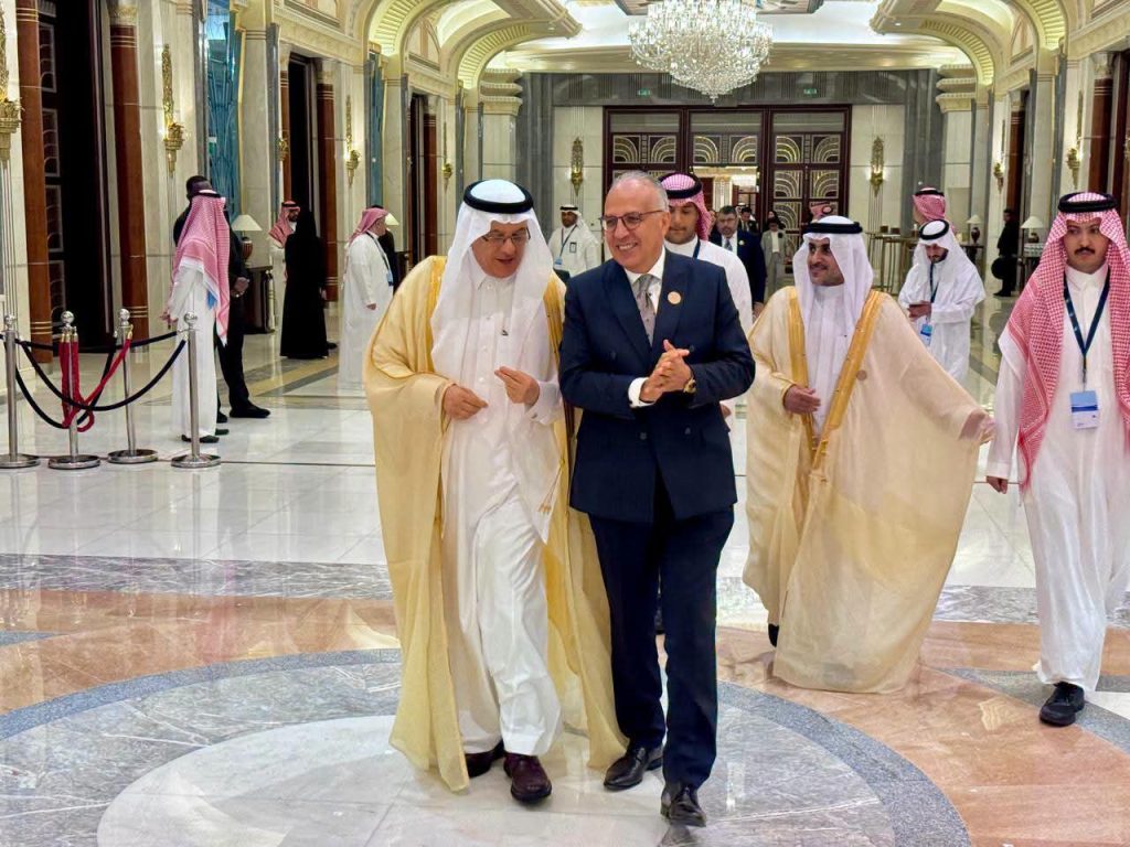 وزير الموارد المائية والري يصل إلى جدة للمشاركة في أعمال أسبوع المياه السعودي