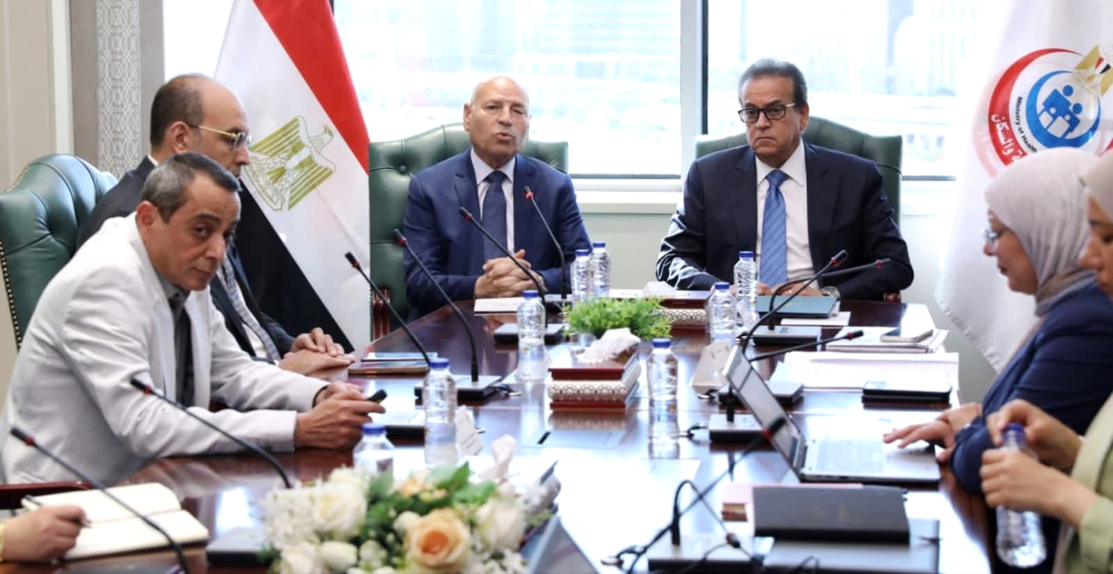 وزير الصحة ومحافظ القاهرة يبحثان تعزيز التعاون لتطوير الخدمات الطبية بالعاصمة