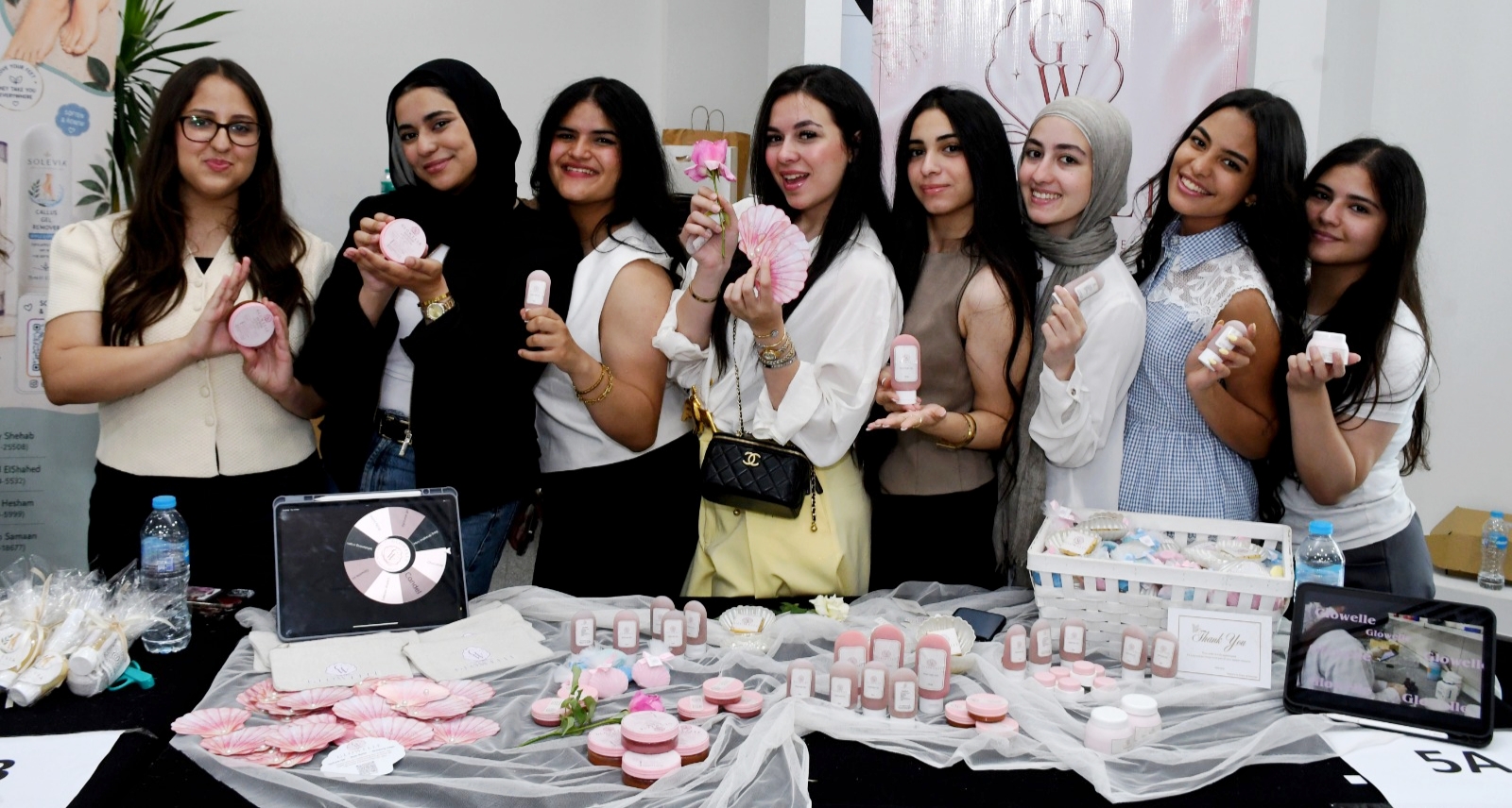 الجامعة الألمانية بالقاهرة تعرض منتجات طلاب الصيدلة في تصنيع مستحضرات التجميل والعناية بالبشرة