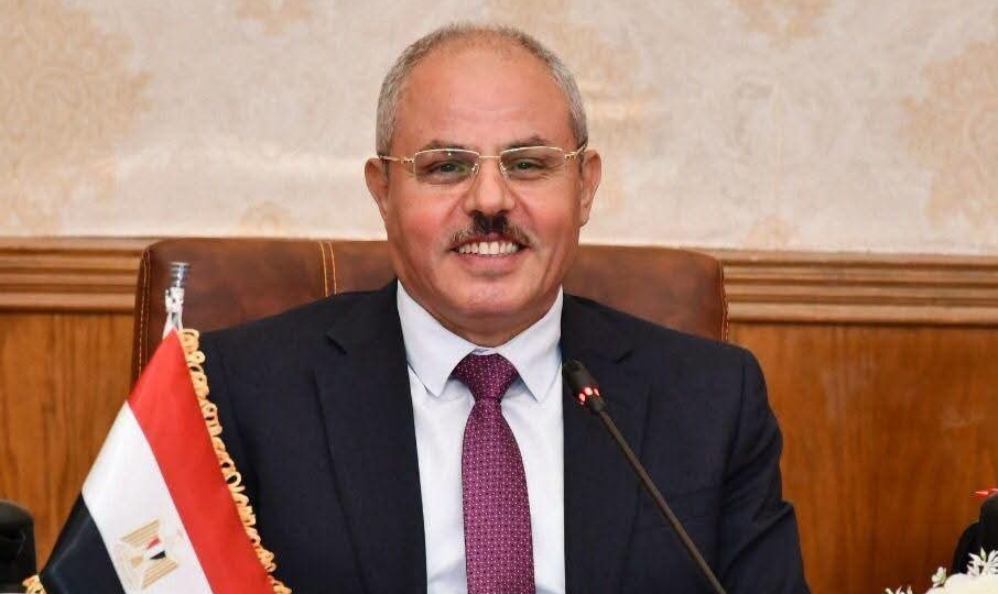 رئيس جامعة قناة السويس يعتمد نتيجة بكالوريوس كلية التجارة