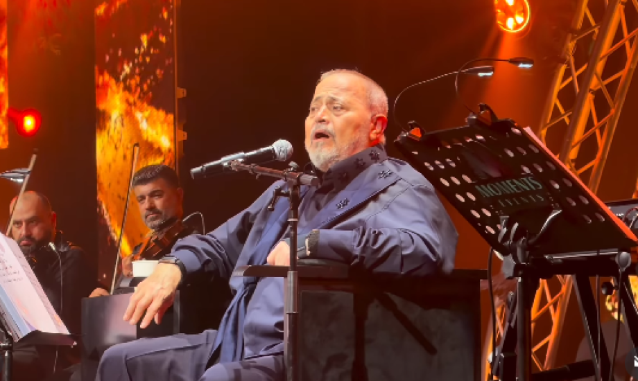 جورج وسوف يغني على كرسي متحرك في حفله بأبوظبي
