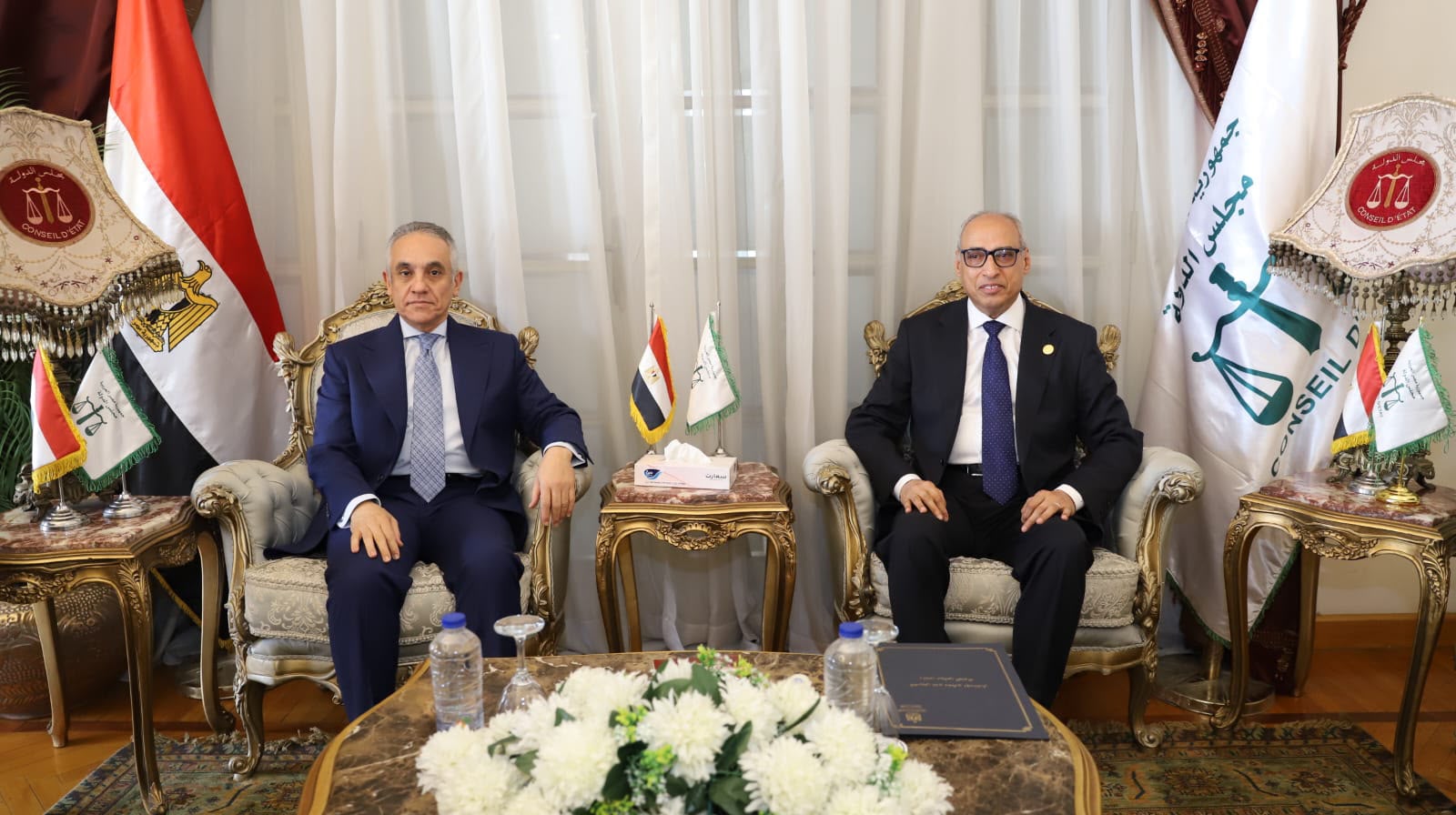 وزير العدل يهنئ رئيس مجلس الدولة بمناسبة توليه منصبه الجديد