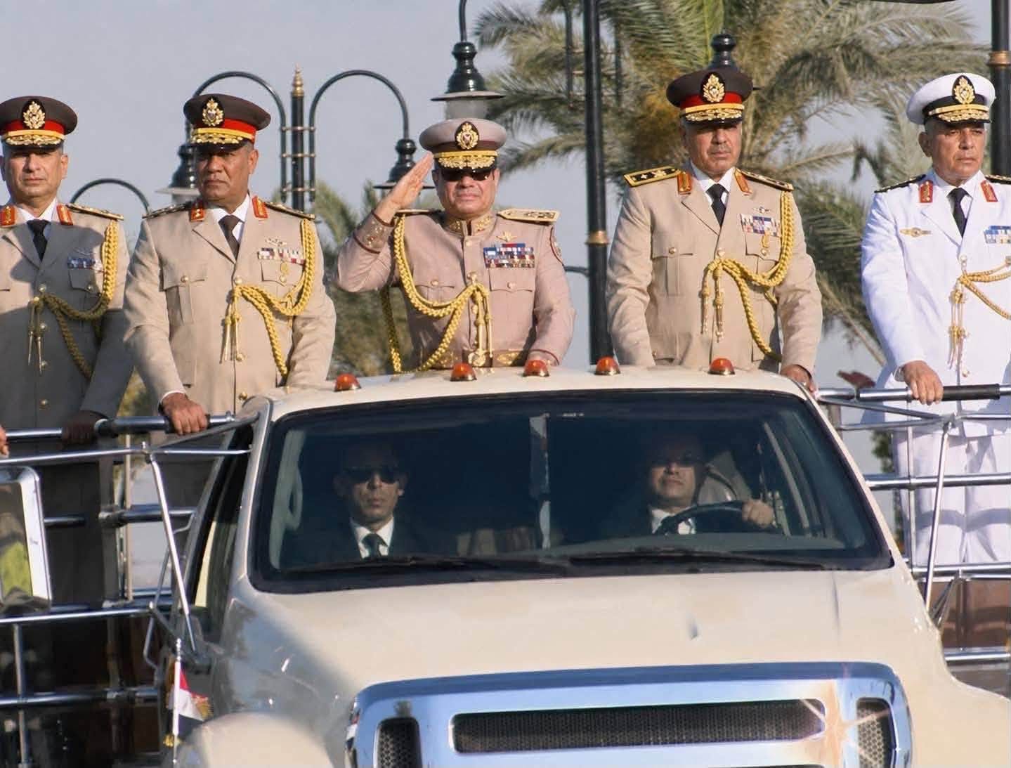 لقطات من عزف السلام الجمهوري بحضور الرئيس السيسي في افتتاح القيادة الاستراتيجية