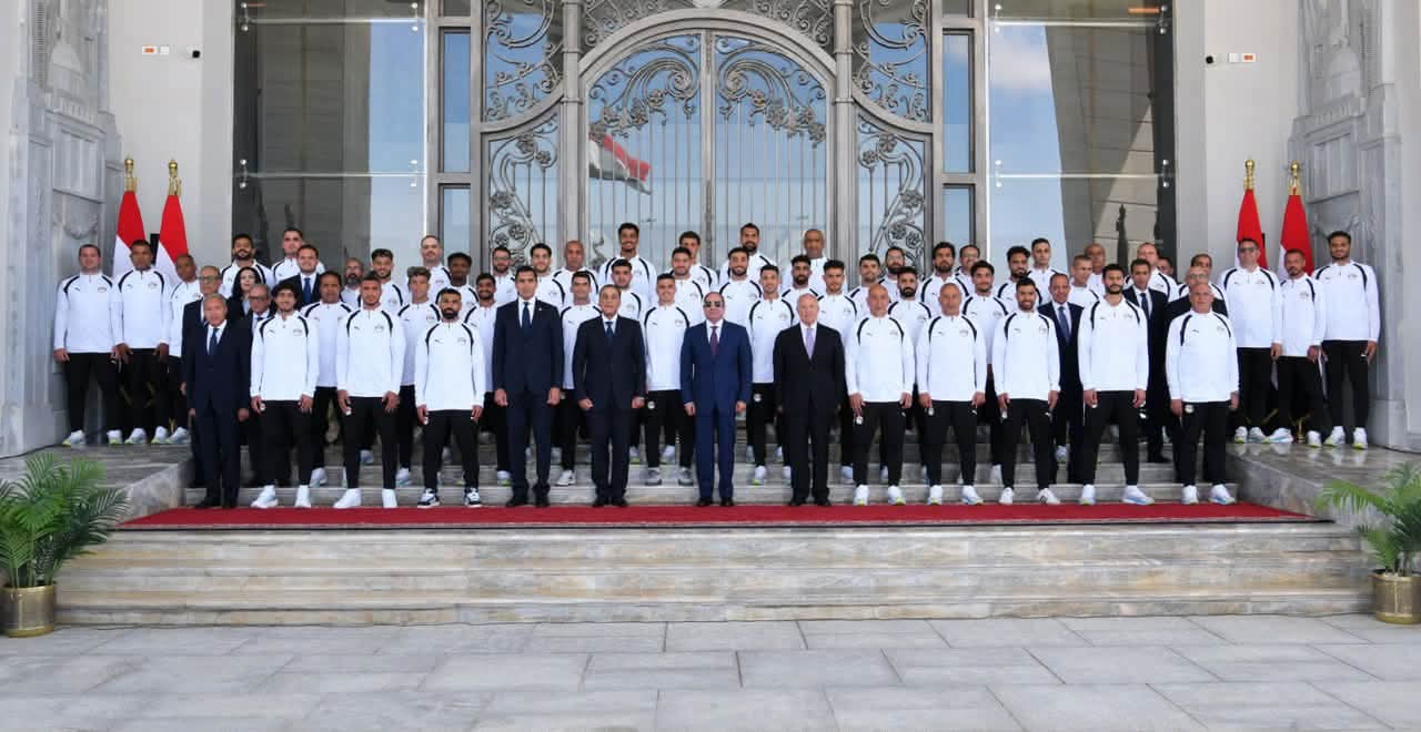 الاتحاد المصري لكرة القدم يتوجه بالشكر والتقدير إلى فخامة الرئيس عبد الفتاح السيسي