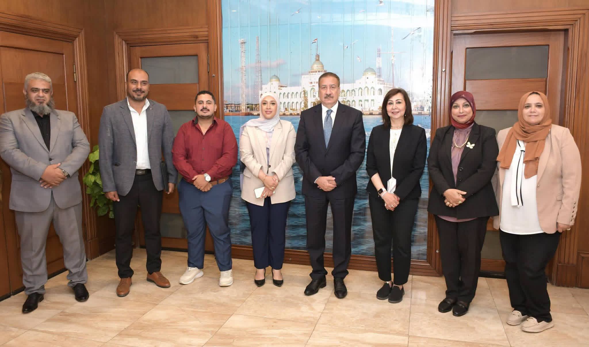 محافظ بورسعيد يستقبل وفد المبادرة الوطنية للمشروعات الخضراء الذكية