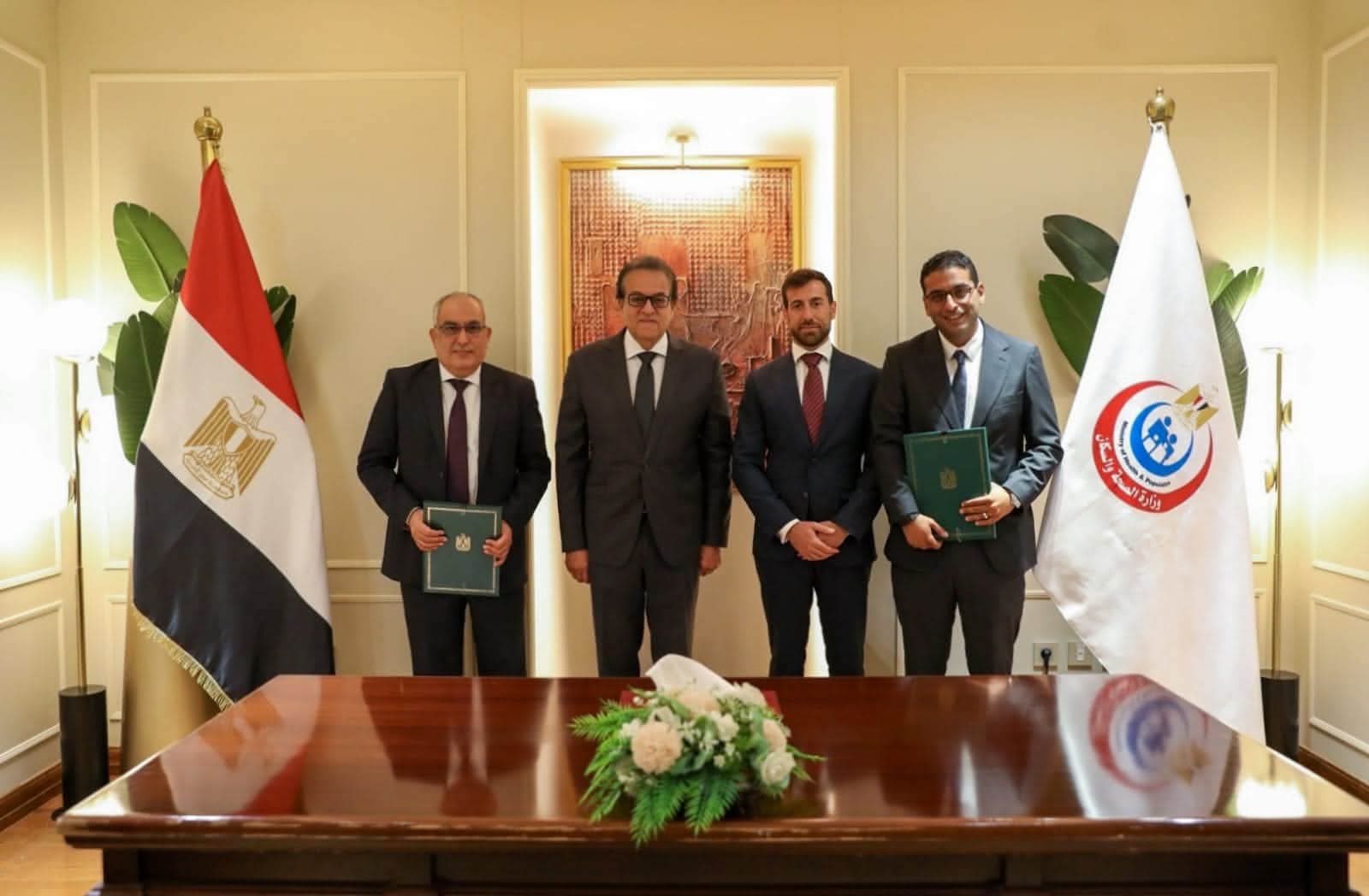 وزير الصحة يشهد توقيع بروتوكول تعاون مع «روش إيجيبت» لميكنة منظومة الرمد