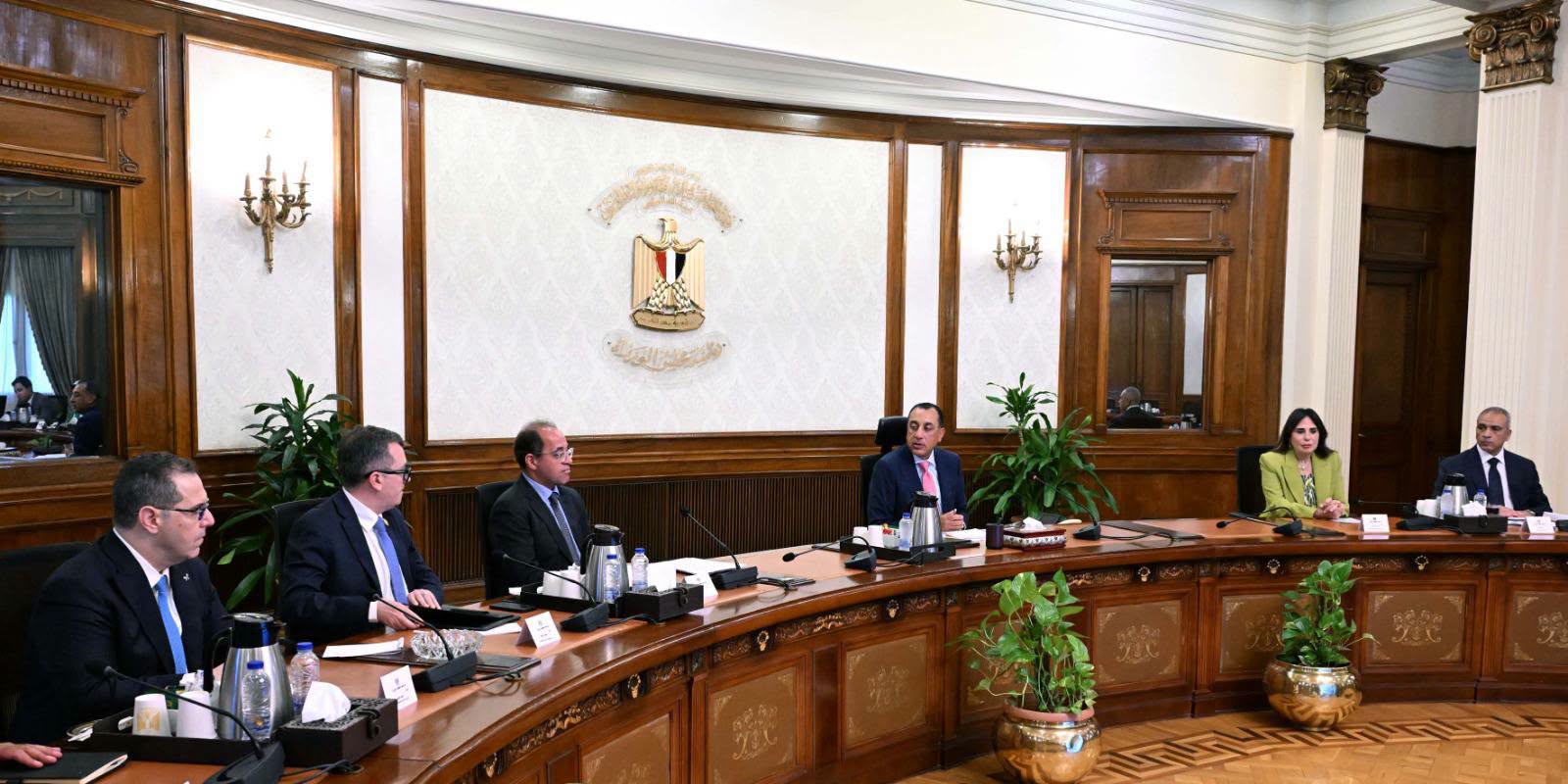 رئيس الوزراء يتابع موقف سداد مستحقات هيئة المجتمعات العمرانية لدى عدد من الوزارات والجهات الحكومية