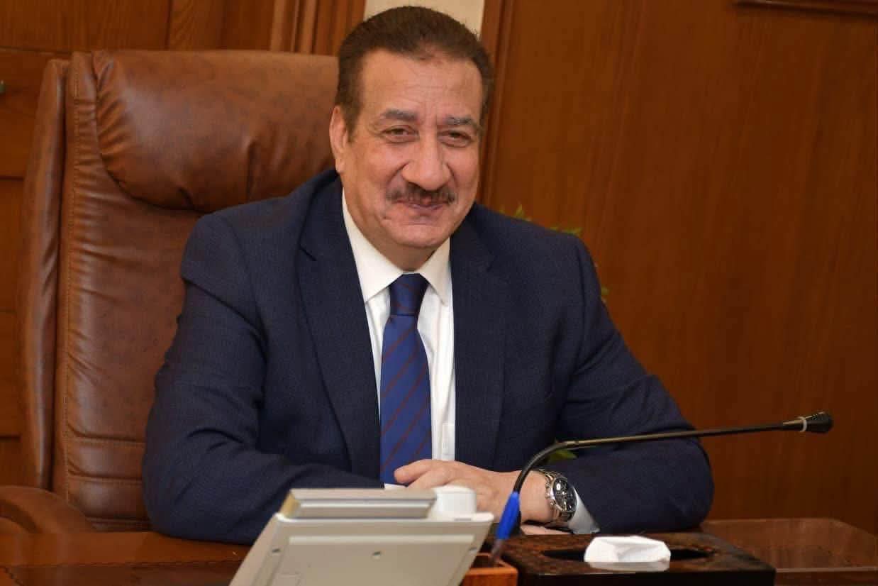 محافظ بورسعيد يقرر النزول بالحد الأدنى للقبول بالمرحلة الثانية للثانوية العامة إلى 232 درجة