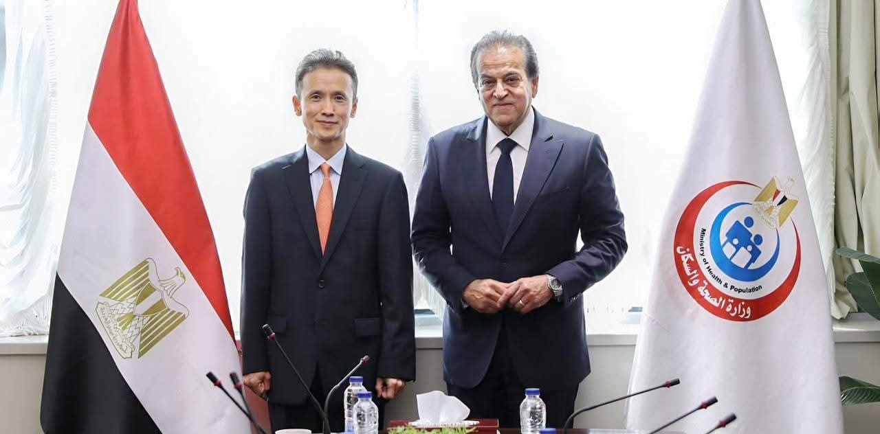 وزير الصحة يبحث مع شركة سامسونج تعزيز التعاون في دعم التدريب الطبي