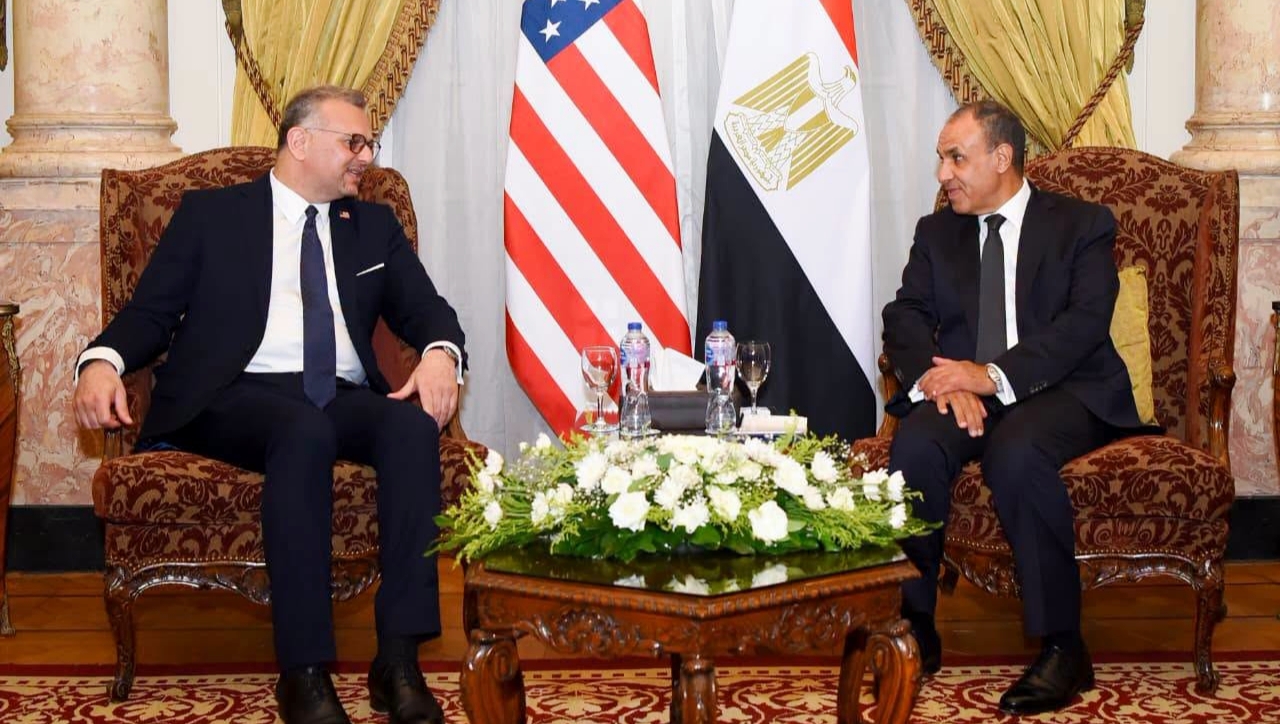 وزير الخارجية يستقبل كبير مستشاري الرئيس الأمريكي لبحث التطورات الإقليمية