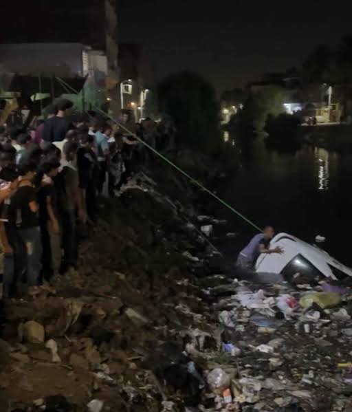 سقوط سيارة ملاكي داخل مصرف صحي لإحدى قرى مركز شبين القناطر