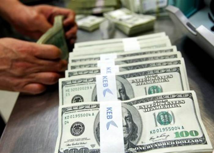سعر الدولار بعد قرار البنك المركزي تثبيت أسعار الفائدة.. آخر تحديث